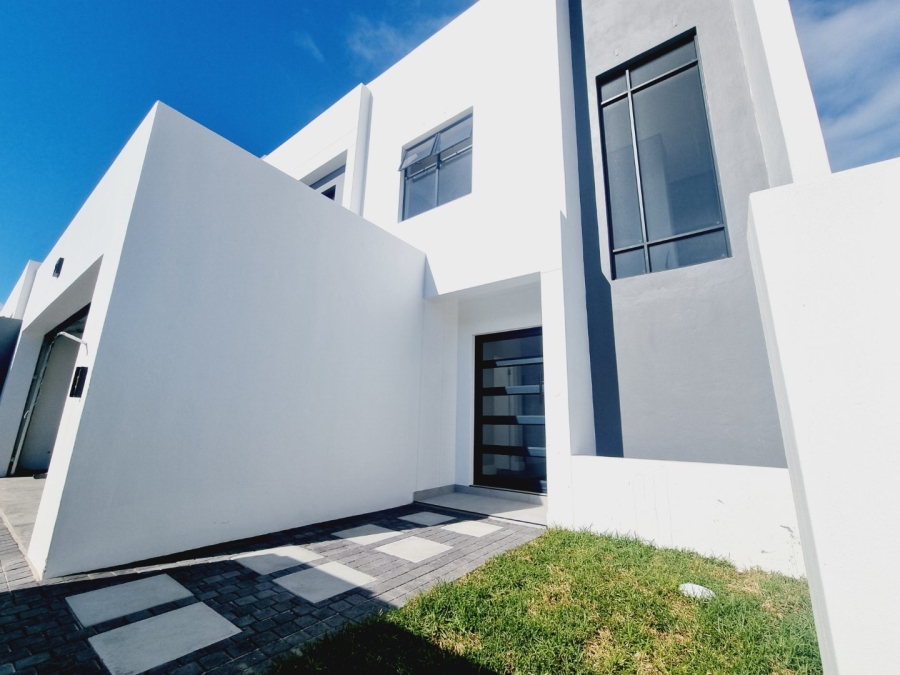 4 Bedroom Property for Sale in Sandown Western Cape
